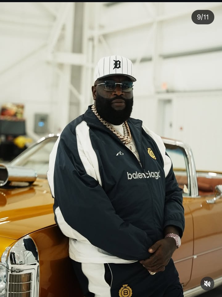 Boss Frame — Artist Portrait